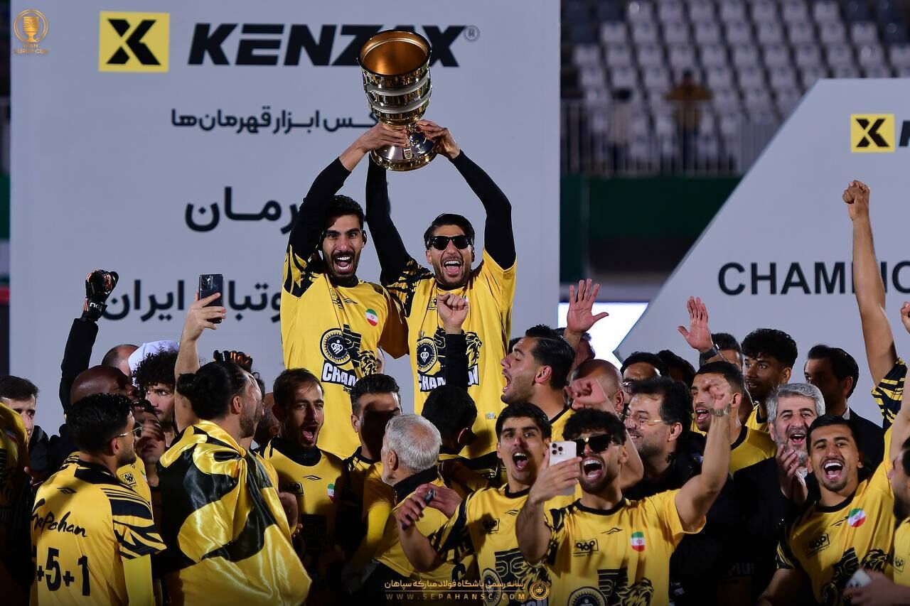 سپاهان برنده بازی سوپرجام مقابل پرسپولیس شد / تصاویر