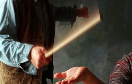 حکم اولیه معلم خاطی آموزش و پرورش ناحیه ۲ سنندج صادر شد
