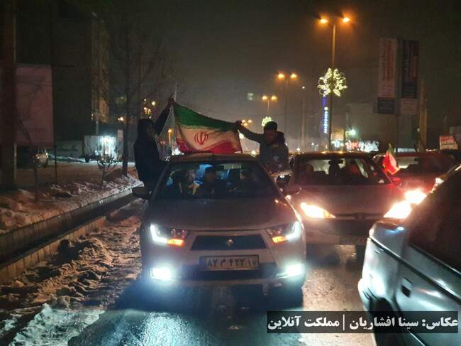 شادی هموطنان بعد از صعود زودهنگام تیم ملی ایران به جام جهانی ۲۰۲۲