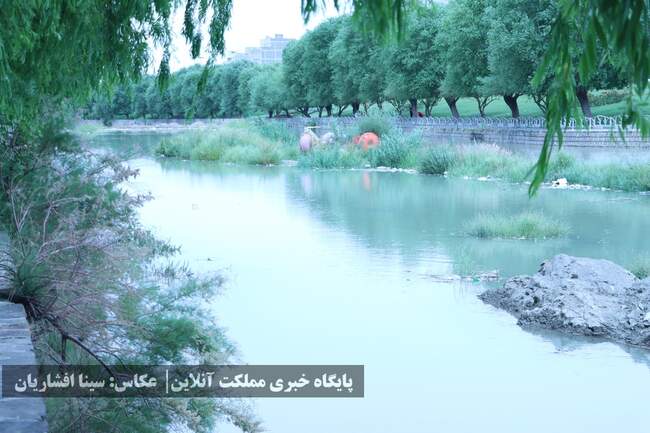 رودخانه‌ای به حال خود رهاشده در میان ارومیه
