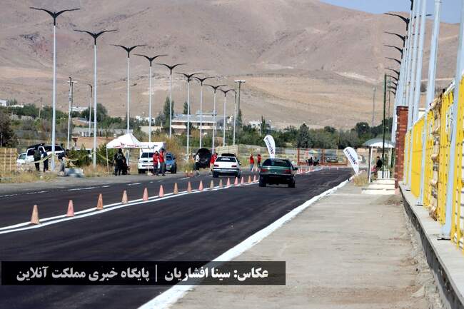 پایان مسابقه کشوری اتومبیلرانی درگ (شتاب) به میزبانی ارومیه با معرفی 