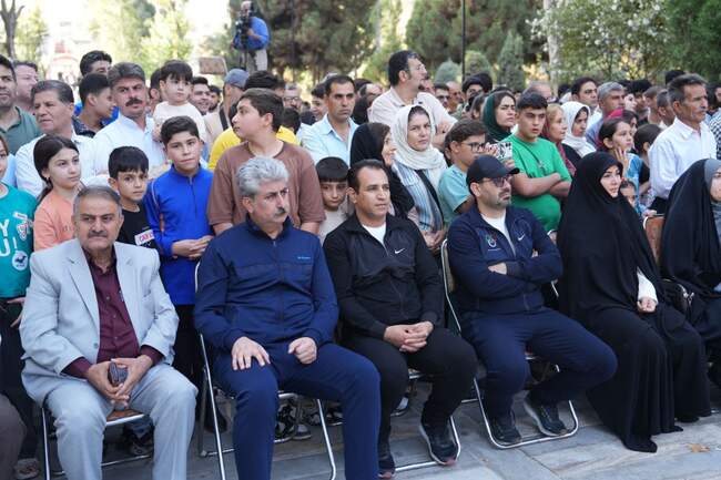 همایش بزرگ پیاده روی خانوادگی شهرستان مهاباد برگزار شد