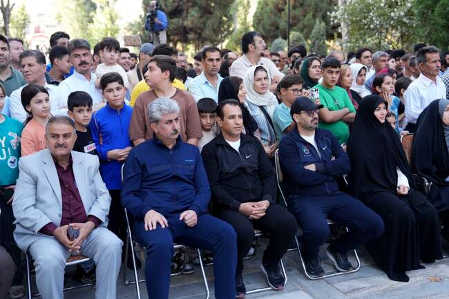 همایش بزرگ پیاده روی خانوادگی شهرستان مهاباد برگزار شد