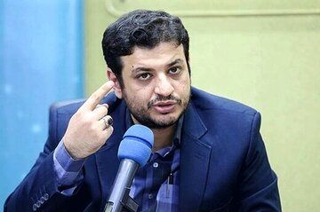 عربستان، رائفی پور را بازداشت کرد / وزارت خارجه: در تلاش برای بازگرداندن او هستیم