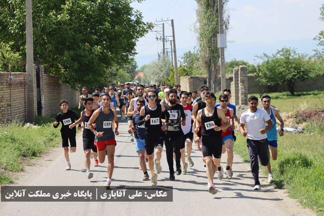 مسابقات دوی صحرانوردی ۴ کیلومتری در ارومیه | تصاویر